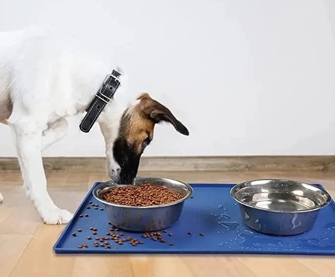 Podložka pod misku pre psa